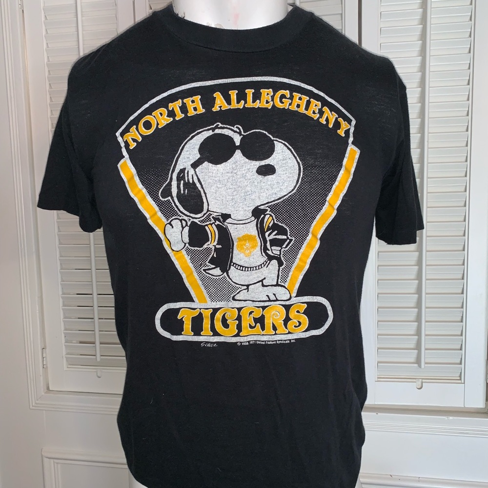 COPY - Vintage 70’s Joe Cool Snoopy T-Shirt | Medium